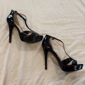 Jessica Simpson heels